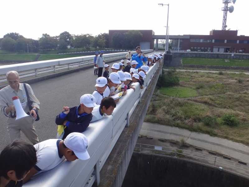 播磨西小学校　新井疎水ツアー